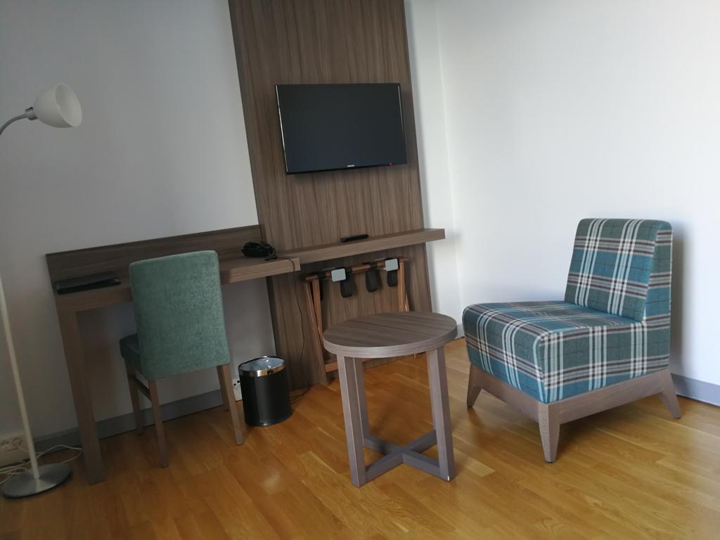 Dombas Hotel Экстерьер фото